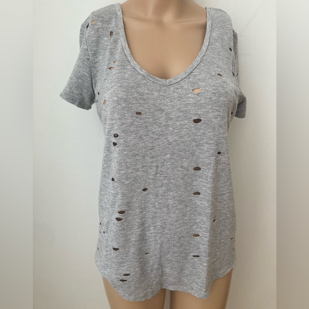 Light grey shredded Tshirt